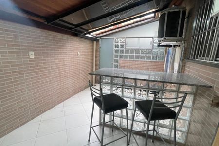 Apartamento para alugar com 60m², 2 quartos e 1 vagaÁrea de Serviço