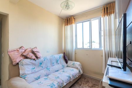 Sala de Estar de casa para alugar com 2 quartos, 420m² em Vila Diva, São Paulo