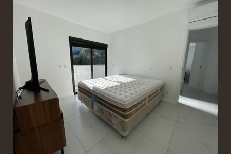 Quarto de casa de condomínio para alugar com 5 quartos, 259m² em Trindade, Florianópolis