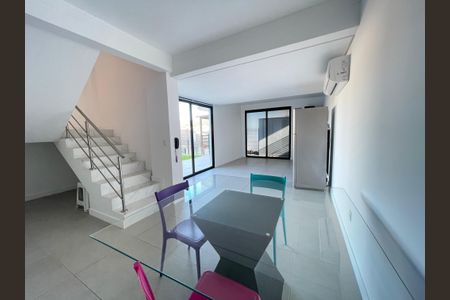 Casa de condomínio para alugar com 259m², 5 quartos e 4 vagasSala de Jantar