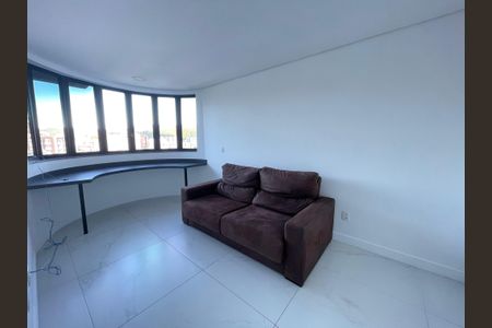 Sala de casa de condomínio para alugar com 5 quartos, 259m² em Trindade, Florianópolis