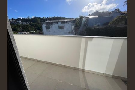 Casa de condomínio para alugar com 259m², 5 quartos e 4 vagasVaranda