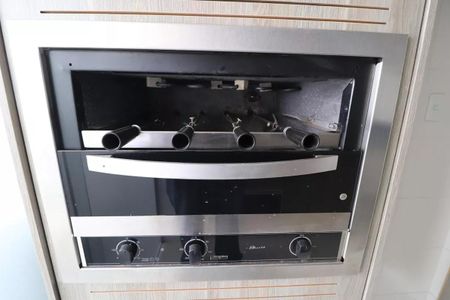 Apartamento para alugar com 85m², 3 quartos e 2 vagas Apartamento para alugar com 85m², 3 quartos e 2 vagasÁrea comum - Churrasqueira