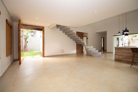 Casa de condomínio para alugar com 700m², 3 quartos e 4 vagasSala 1