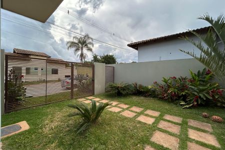 Casa de condomínio para alugar com 700m², 3 quartos e 4 vagasJardim
