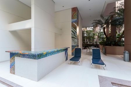 Apartamento para alugar com 73m², 2 quartos e 2 vagasÁrea comum - Piscina