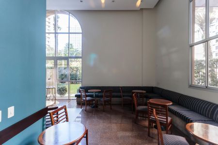 Apartamento para alugar com 73m², 2 quartos e 2 vagas Apartamento para alugar com 73m², 2 quartos e 2 vagasÁrea comum - Salão de festas