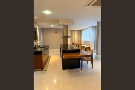 Apartamento à venda com 204m², 4 quartos e 3 vagas Apartamento à venda com 204m², 4 quartos e 3 vagasEspaço Gourmet
