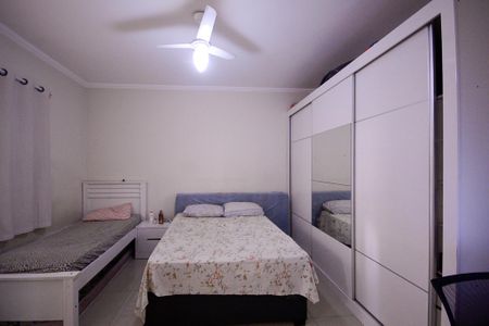 Quarto 1  de casa à venda com 4 quartos, 300m² em Jardim Vergueiro (sacoma), São Paulo