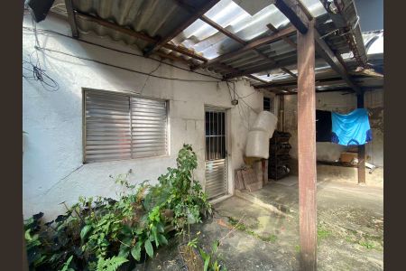 Casa à venda com 300m², 4 quartos e 4 vagasQuintal - Casa 5