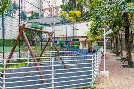 Apartamento para alugar com 60m², 3 quartos e 1 vaga Apartamento para alugar com 60m², 3 quartos e 1 vagaÁrea comum - Playground