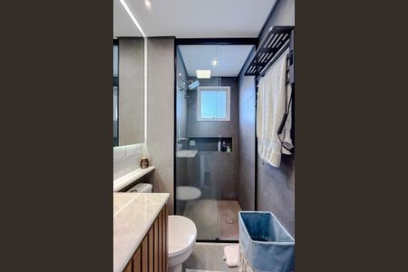 Apartamento à venda com 192m², 3 quartos e 3 vagasBanheiro da Suíte 2