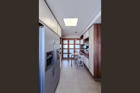 Apartamento à venda com 192m², 3 quartos e 3 vagasCozinha