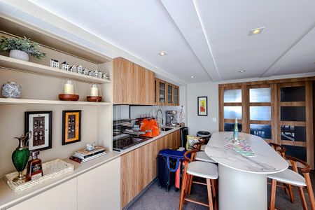 Apartamento à venda com 192m², 3 quartos e 3 vagasSala
