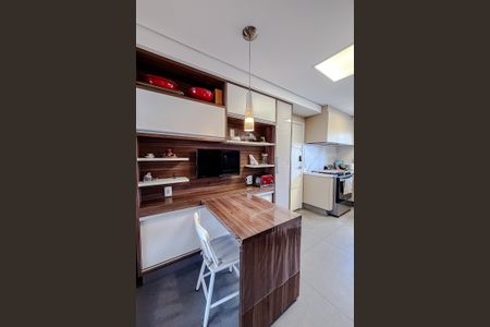 Apartamento à venda com 192m², 3 quartos e 3 vagasCozinha