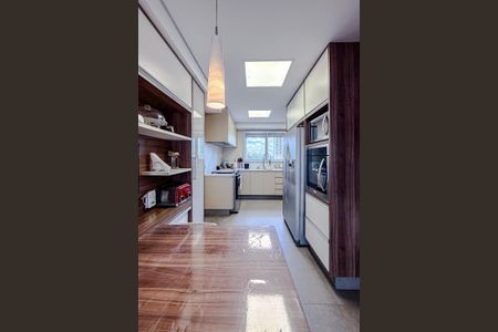 Apartamento à venda com 192m², 3 quartos e 3 vagasCozinha