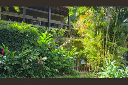 Casa de condomínio à venda com 530m², 3 quartos e 2 vagasPlaca Instalada