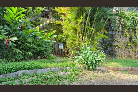 Casa de condomínio à venda com 530m², 3 quartos e 2 vagasPlaca Instalada