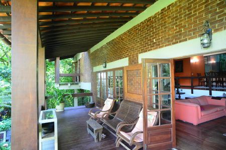 Casa de condomínio à venda com 530m², 3 quartos e 2 vagasVaranda