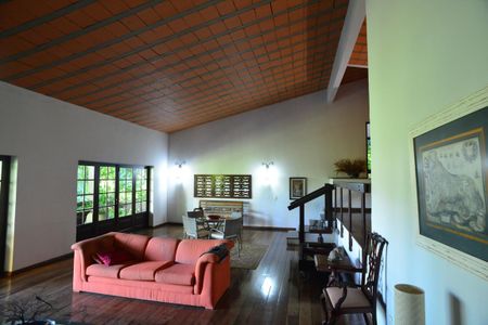 Casa de condomínio à venda com 530m², 3 quartos e 2 vagasSala de Estar