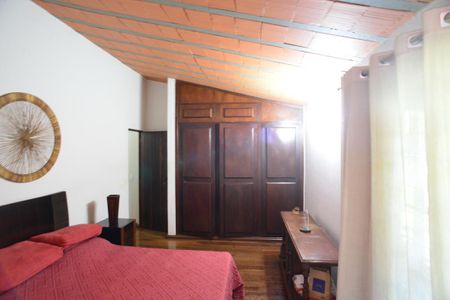 Casa de condomínio à venda com 530m², 3 quartos e 2 vagasQuarto 1