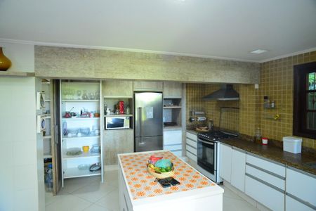 Casa de condomínio à venda com 530m², 3 quartos e 2 vagasCozinha