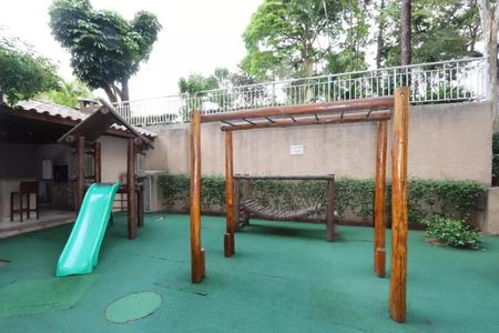 Apartamento à venda com 75m², 3 quartos e 1 vaga Apartamento à venda com 75m², 3 quartos e 1 vagaÁrea comum - Playground