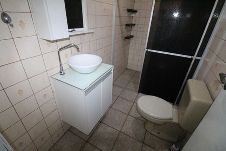 Banheiro de casa para alugar com 2 quartos, 58m² em Cidade Morumbi, São José dos Campos