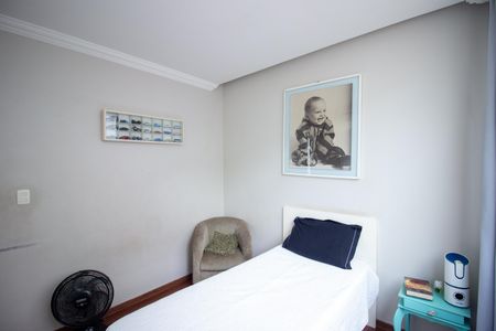 Casa à venda com 370m², 4 quartos e 4 vagasQuarto 2