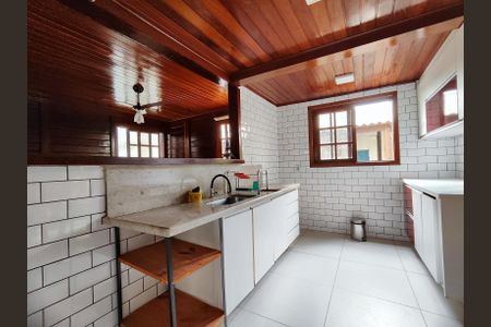 Casa para alugar com 230m², 3 quartos e 2 vagasCozinha