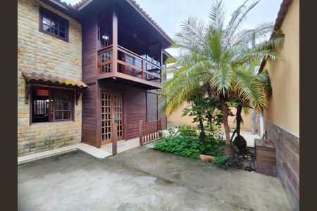 Casa para alugar com 230m², 3 quartos e 2 vagasÁrea externa