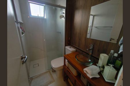 Apartamento à venda com 71m², 3 quartos e 2 vagasBanheiro