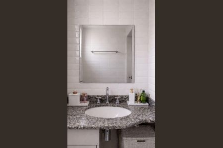 Apartamento à venda com 71m², 3 quartos e 2 vagasBanheiro