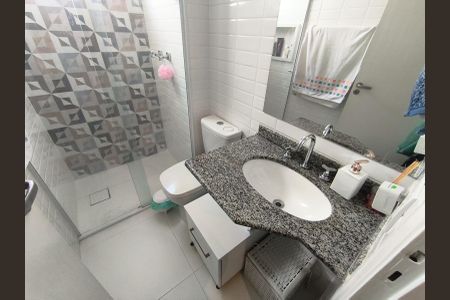 Apartamento à venda com 71m², 3 quartos e 2 vagasBanheiro