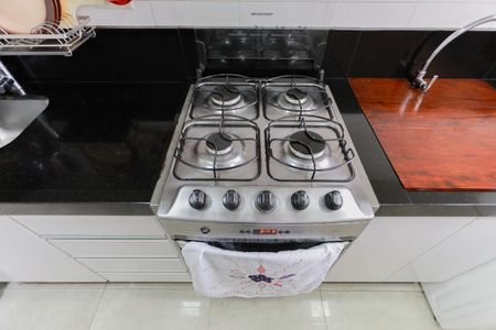 Apartamento à venda com 50m², 2 quartos e 1 vagaCozinha e área de serviço