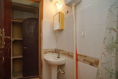 Casa para alugar com 40m², 1 quarto e 4 vagas Casa para alugar com 40m², 1 quarto e 4 vagasBanheiro