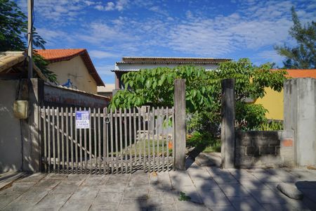 Casa para alugar com 40m², 1 quarto e 4 vagas Casa para alugar com 40m², 1 quarto e 4 vagasFachada