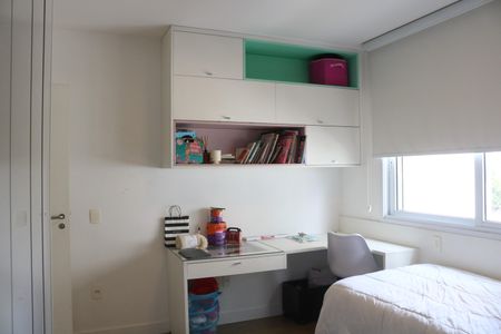 Apartamento à venda com 283m², 4 quartos e 3 vagasQuarto 3