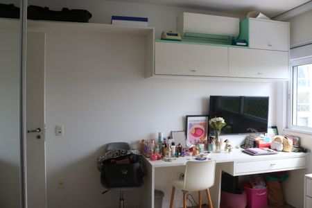 Apartamento à venda com 283m², 4 quartos e 3 vagasQuarto 4