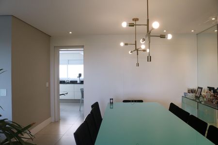 Apartamento à venda com 283m², 4 quartos e 3 vagasSala