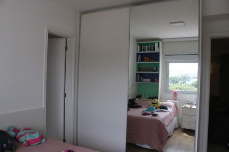 Apartamento à venda com 283m², 4 quartos e 3 vagasQuarto 4