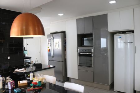 Apartamento à venda com 283m², 4 quartos e 3 vagasCozinha