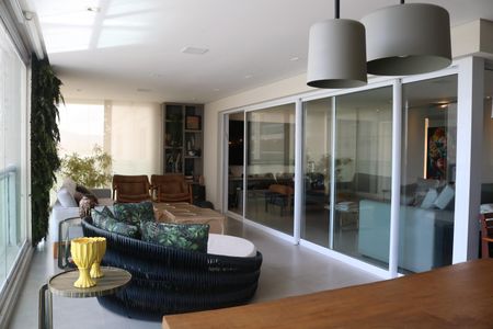 Apartamento à venda com 283m², 4 quartos e 3 vagasVaranda gourmet