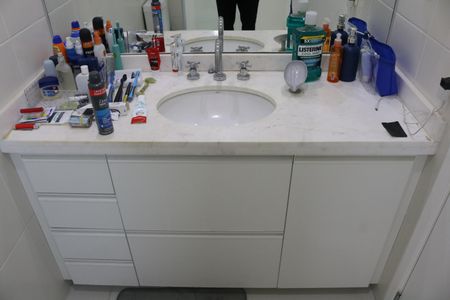 Apartamento à venda com 283m², 4 quartos e 3 vagasBanheiro 1