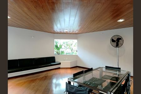 Apartamento à venda com 240m², 3 quartos e 3 vagasSalão de Festas