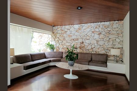 Apartamento à venda com 240m², 3 quartos e 3 vagasSalão de Festas