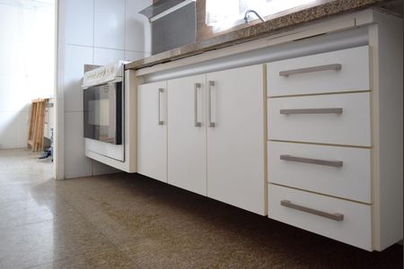 Apartamento à venda com 240m², 3 quartos e 3 vagasCozinha