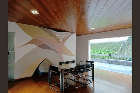 Apartamento à venda com 240m², 3 quartos e 3 vagasSalão de Festas