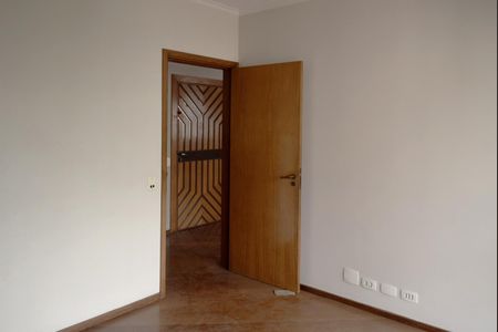 Apartamento à venda com 240m², 3 quartos e 3 vagasSala de TV