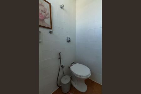 Apartamento à venda com 65m², 2 quartos e sem vagaBanheiro de serviço